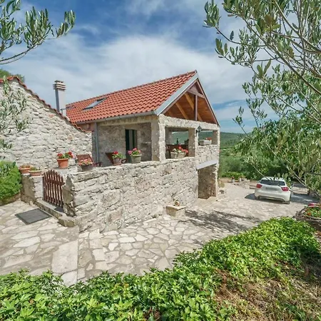 House Radojka * Tisno