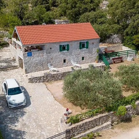 Holiday home House Radojka Tisno