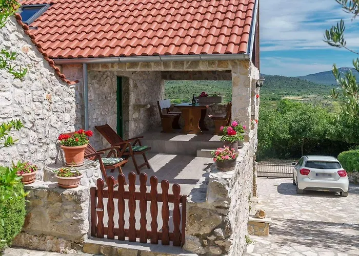 Holiday home House Radojka Tisno