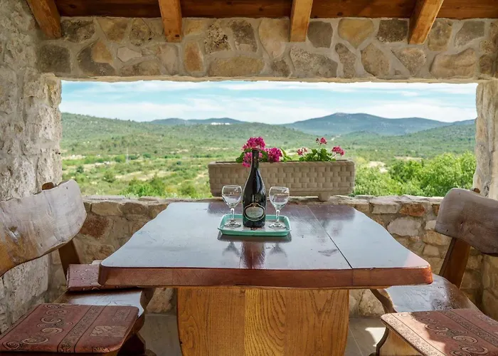 House Radojka * Tisno